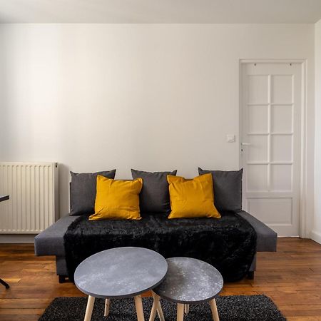 Charmant 2 Pieces Pour 4 Personnes A Courbevoie Apartment Exterior photo