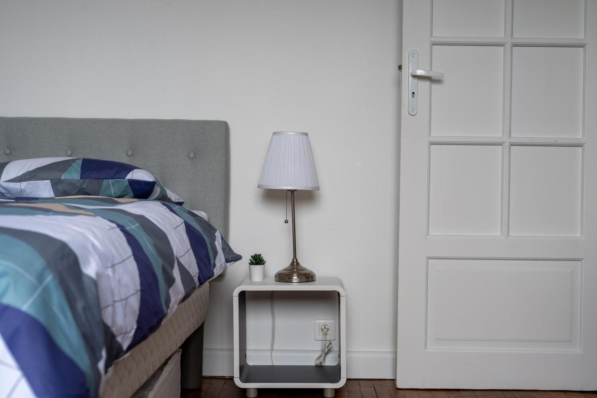 Charmant 2 Pieces Pour 4 Personnes A Courbevoie Apartment Exterior photo
