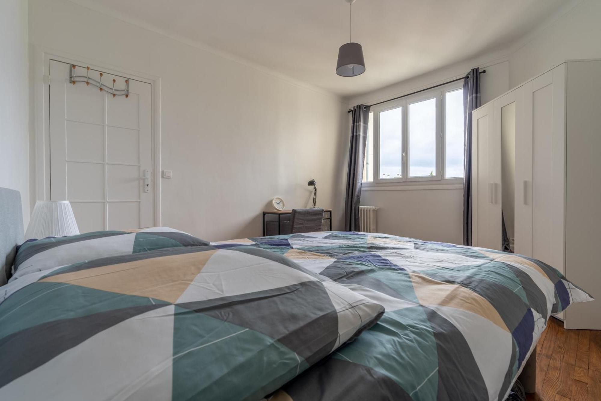 Charmant 2 Pieces Pour 4 Personnes A Courbevoie Apartment Exterior photo